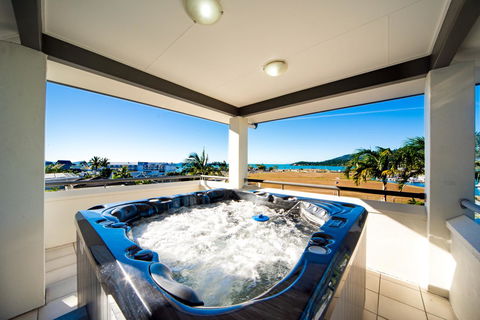 Portside Whitsunday Luxury Holiday Apartments - Holiday Great Ocean Road 3