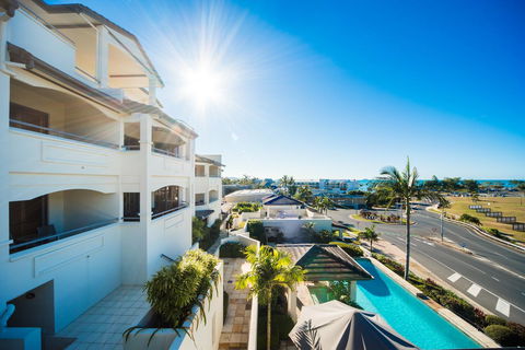 Portside Whitsunday Luxury Holiday Apartments - Holiday Great Ocean Road 2