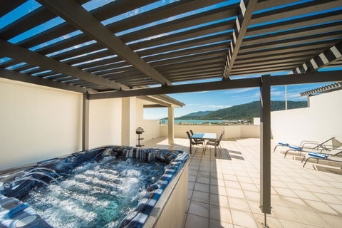 Portside Whitsunday Luxury Holiday Apartments - Holiday Great Ocean Road 9