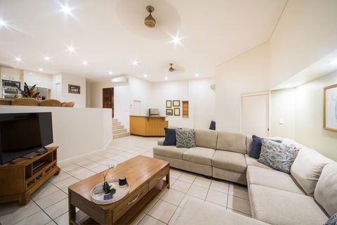 Portside Whitsunday Luxury Holiday Apartments - Holiday Great Ocean Road 26