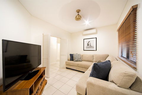 Portside Whitsunday Luxury Holiday Apartments - Holiday Great Ocean Road 20
