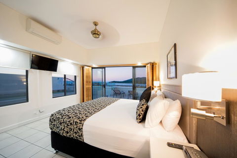 Portside Whitsunday Luxury Holiday Apartments - Holiday Great Ocean Road 24