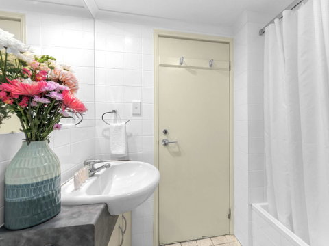 Central Brunswick Apartment Hotel - Holiday Great Ocean Road 22