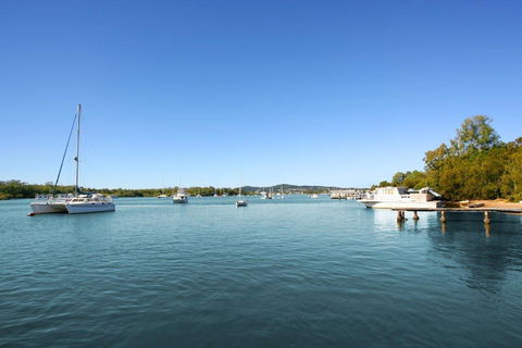 Regency Waterfront Noosa - Holiday Great Ocean Road 2