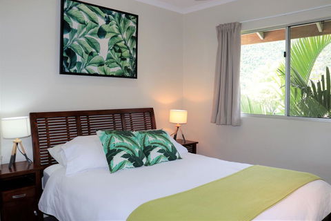 Watersons At Airlie Central Apartments - Holiday Great Ocean Road 2