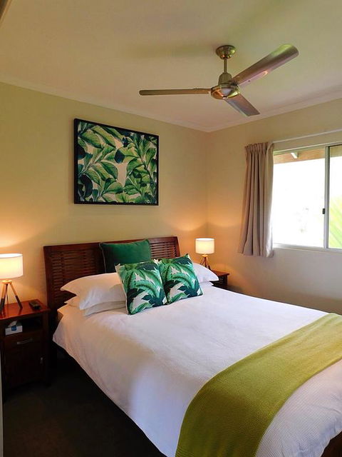 Watersons At Airlie Central Apartments - Holiday Great Ocean Road 3