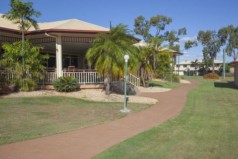 Western Heritage Motor Inn - Holiday Great Ocean Road 1