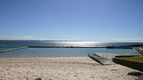 Whitesands 301 - Main Beach Location - Holiday Great Ocean Road 1