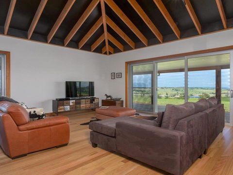 Willowview - Coastal Retreat, Stunning Views - Holiday Great Ocean Road 2