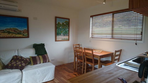 Wimmera Hills Winery - Holiday Great Ocean Road 0