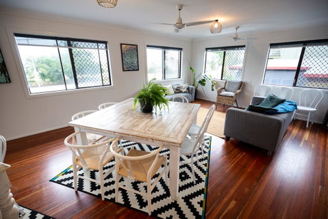Yeppoon Beachhouse - Holiday Great Ocean Road 2