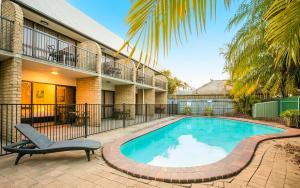 Nightcap At Kawana Waters Hotel - Holiday Great Ocean Road 3