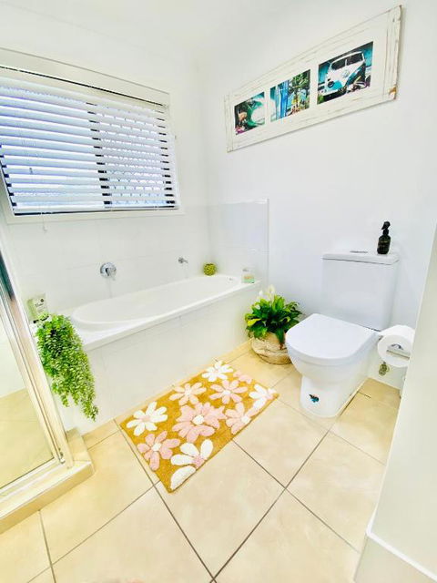 A Peaceful Private Home Away From Home In Pacific Pines - Holiday Great Ocean Road 4