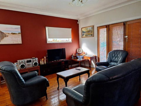 A Rosy House In Roselands - Holiday Great Ocean Road 0