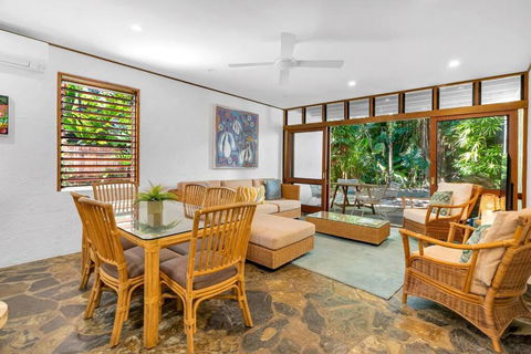 Absolute Beachfront, Heart Of Port Douglas - 24 S - Holiday Great Ocean Road 0