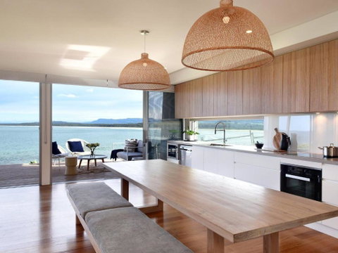 Absolute Waterfront - Holiday Great Ocean Road 1