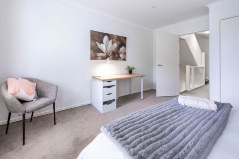 Ace Your Stay - Pool, Gym & Tennis In One Place! - Holiday Great Ocean Road 3