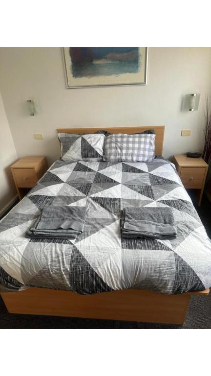 Acland Street Studio Apartment FREE PARKING - Holiday Great Ocean Road 0