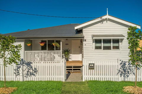 A Perfect Stay - Aditi - Holiday Great Ocean Road 1