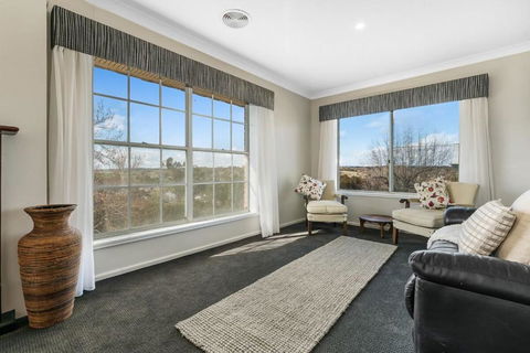 A House With A View, Molong. NSW - Holiday Great Ocean Road 4