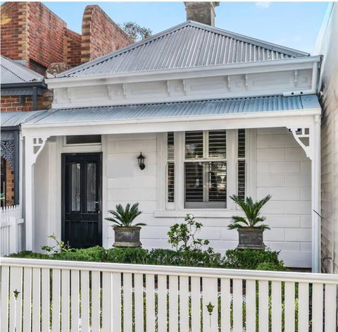 Albert Park Bespoke Brilliance 4Bed 2Bath - Holiday Great Ocean Road 0