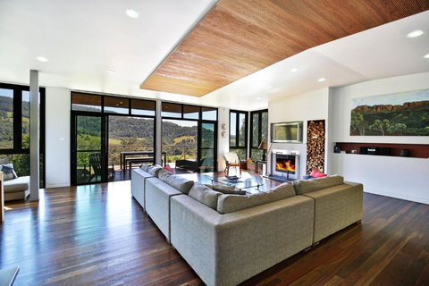 Alluvium - City Luxury In The Country - Holiday Great Ocean Road 1