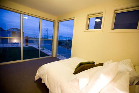 Aloha Beachfront Port Fairy - Holiday Great Ocean Road 4