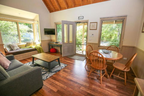 Alpine Arnica Cottage 2 - Holiday Great Ocean Road 0