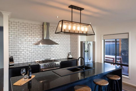 Alpine Knights Stylish Luxury - Holiday Great Ocean Road 0