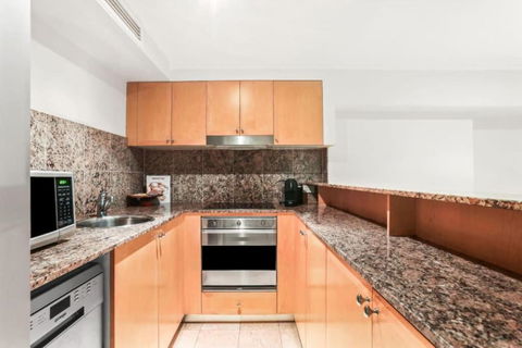 Amazing Apartment In Sydney CBD With Rooftop Pool - Holiday Great Ocean Road 3
