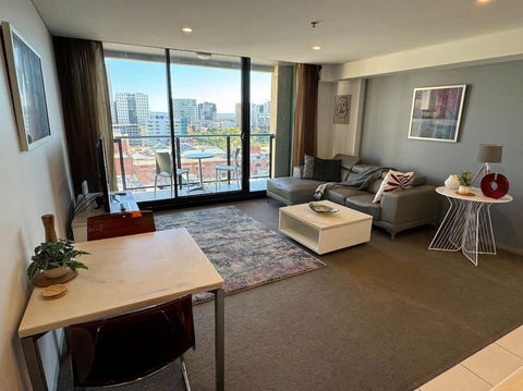 Amazing City Skyline Apartment - Pool, Gym, Sauna. - Holiday Great Ocean Road 0