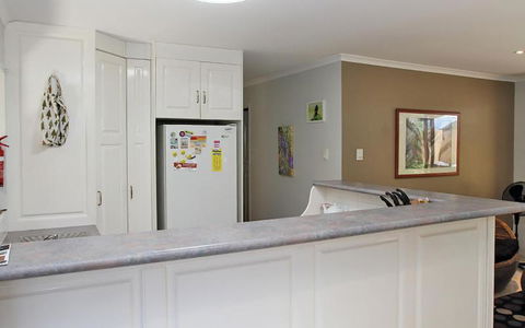 AMITY BEACH BUNGALOW - Holiday Great Ocean Road 4