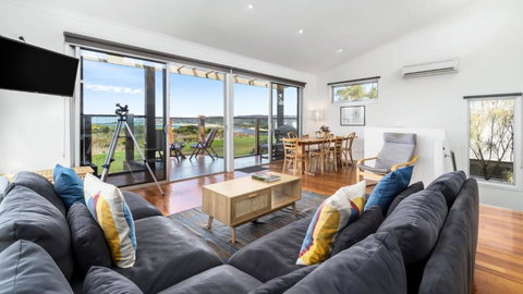 Anchorage - Holiday Great Ocean Road 3