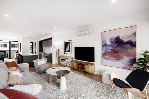 Anchorage Villa - Pet Friendly Marina Townhouse By The Beach - Holiday Great Ocean Road 1