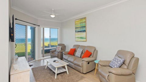 Apartment 14 - The Meridian - Holiday Great Ocean Road 2