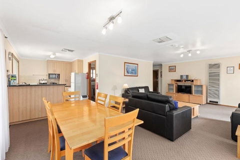 Apartments On Tolmie - Holiday Great Ocean Road 3