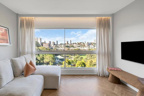 Aquarius - Luxe Inner City Abode - Holiday Great Ocean Road 1