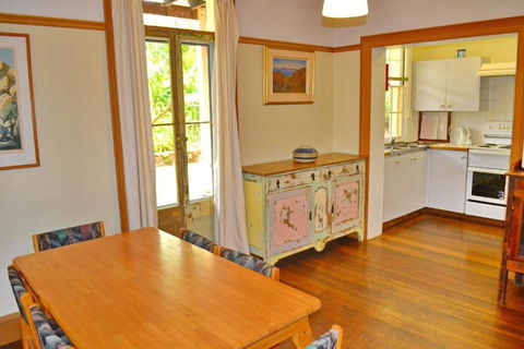 Arakoon House 2 - Bring Your Own Linen - Holiday Great Ocean Road 2