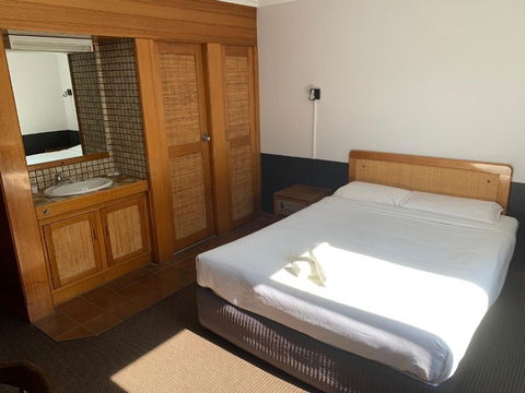 Ascot Motor Inn - Holiday Great Ocean Road 4