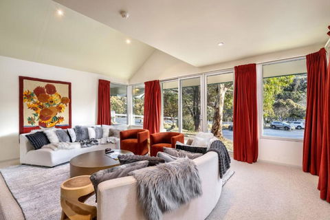 Aspect 5 Chalet A Stones Throw From All Thredbo Has To Offer - Holiday Great Ocean Road 2
