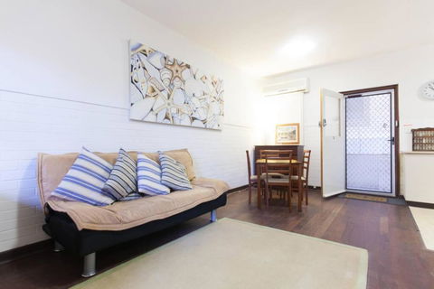 B3 Crawley Apartment 1 BRM & Sleepout Near UWA - Holiday Great Ocean Road 0