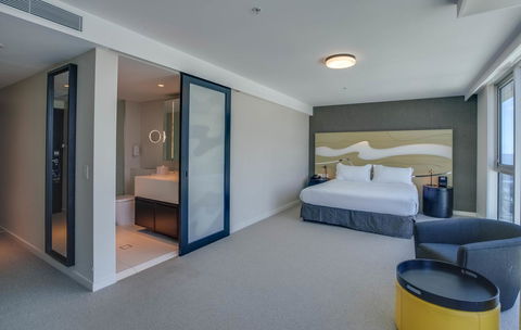 Hilton Surfers Paradise Hotel & Residences - Holiday Great Ocean Road 10