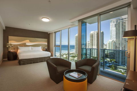 Hilton Surfers Paradise Hotel & Residences - Holiday Great Ocean Road 6