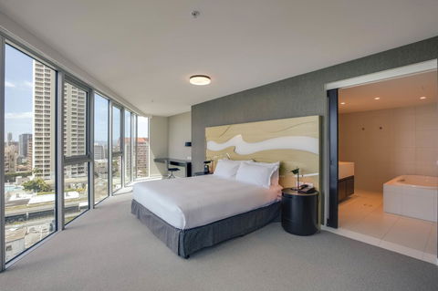 Hilton Surfers Paradise Hotel & Residences - Holiday Great Ocean Road 14