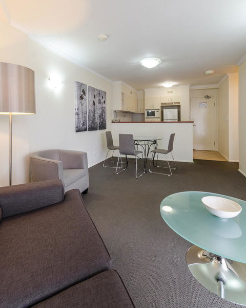 West End Central Apartments - Holiday Great Ocean Road 17