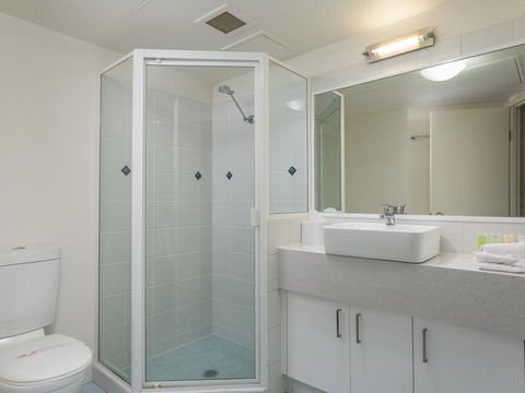 Maldives Resort Main Beach, Gold Coast - Holiday Great Ocean Road 8