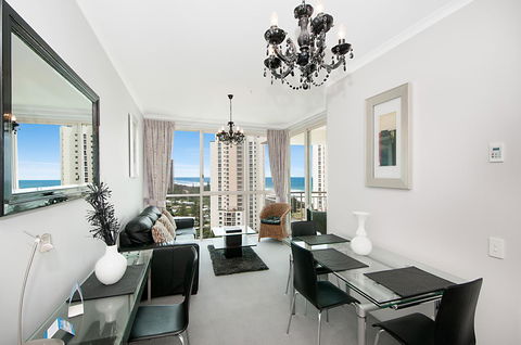 Maldives Resort Main Beach, Gold Coast - Holiday Great Ocean Road 31