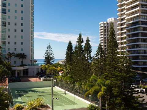 Maldives Resort Main Beach, Gold Coast - Holiday Great Ocean Road 28