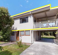 'Beach Break 1' 1/10 Lionel Street - upstairs unit with Aircon - Holiday Great Ocean Road