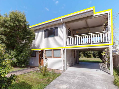 'Beach Break 1', 1/10 Lionel Street - Upstairs Unit With Aircon - Holiday Great Ocean Road 0
